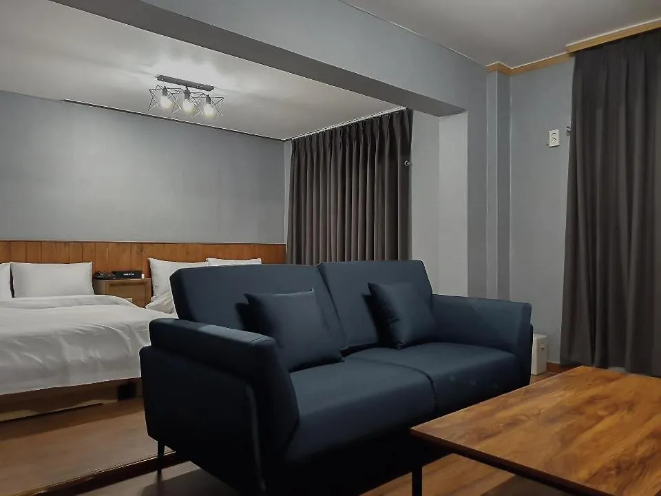 Pure Stay Hotel Jeju 2*,